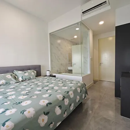 Trevor Bathtub Imperio Residence Seaview Jonker5Min Malacca Exterior photo