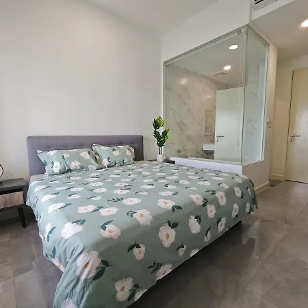 Trevor Bathtub Imperio Residence Seaview Jonker5Min Malacca Exterior photo