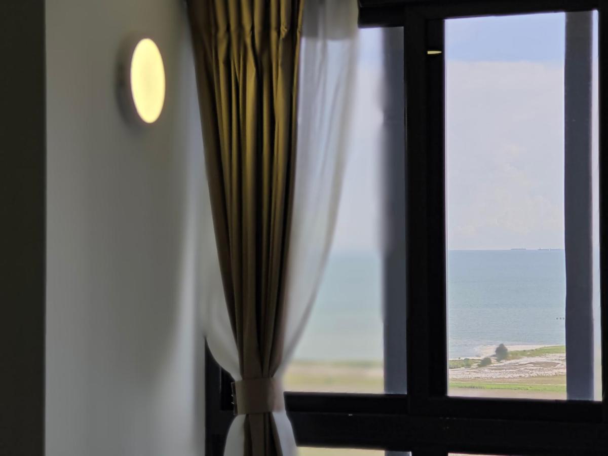 Trevor Bathtub Imperio Seaview Jonker5min Apartment *